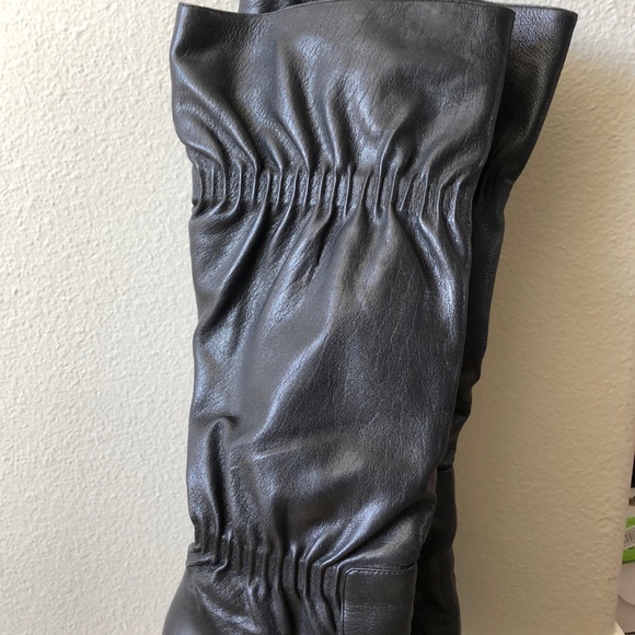 Michael Kors Webster Boot - Picture 2 of 8